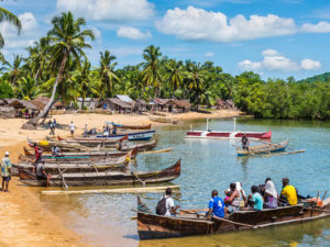 Fishing-People-of-Madagascar-300x225